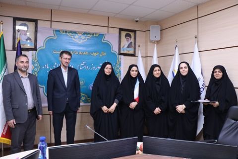 برگزاری مراسم گرامیداشت روز روانشناس و مشاور در کمیته امداد امام خمینی(ره) مازندران