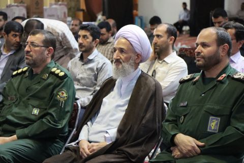 رزمایش اهداء 313 سری جهیزیه و 800 بسته لوازم التحریر 1402/07/03